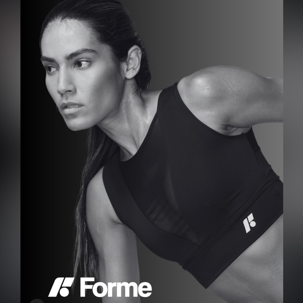 Forme Women's Black High-Neck Performance Sports Bra